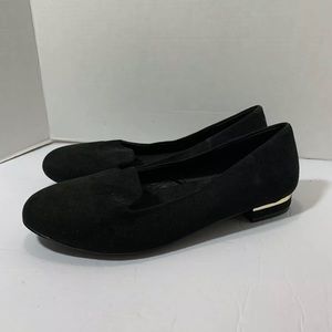 Torrid Black Gold Velvet Flats Style Size 12W